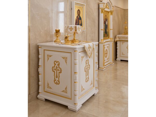 Православный жертвенник с колоннами, белый, резной крест из дерева, фото 